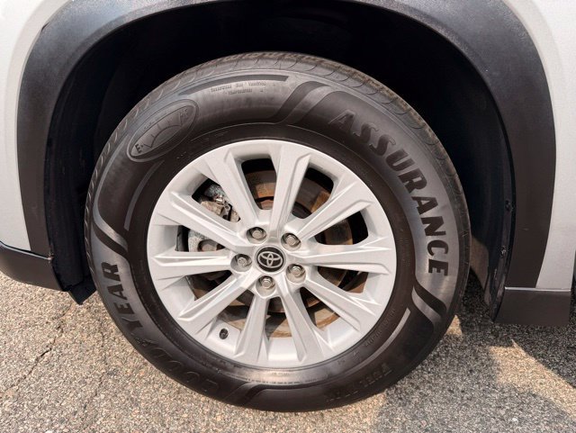 Used 2024 Toyota Grand Highlander AWD image 40