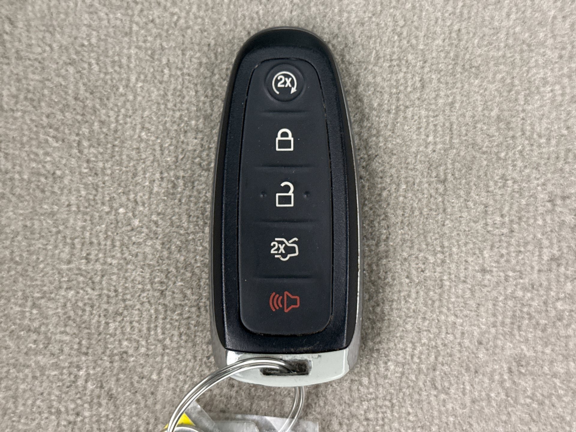 Used 2013 Lincoln MKX AWD image 24