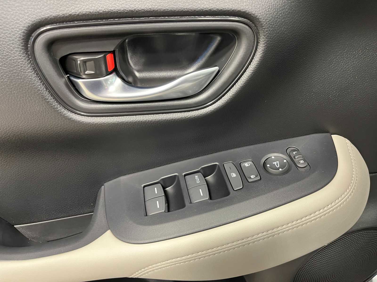 New 2026 Honda HR-V LX image 11