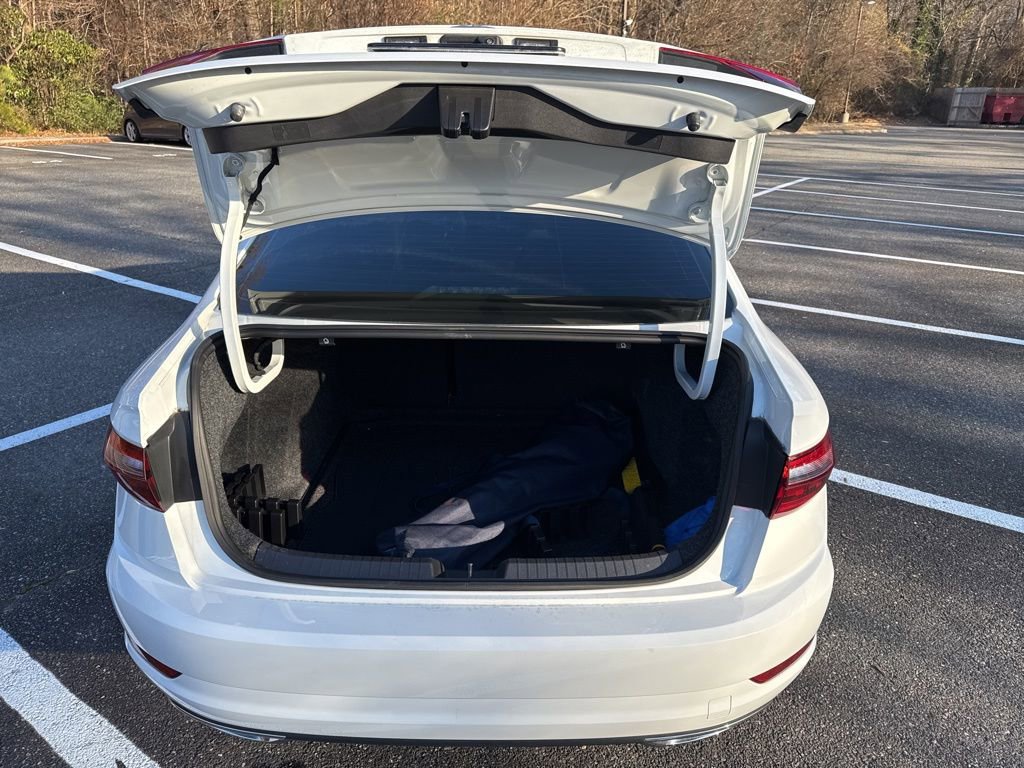 Used 2020 Volkswagen Jetta image 5