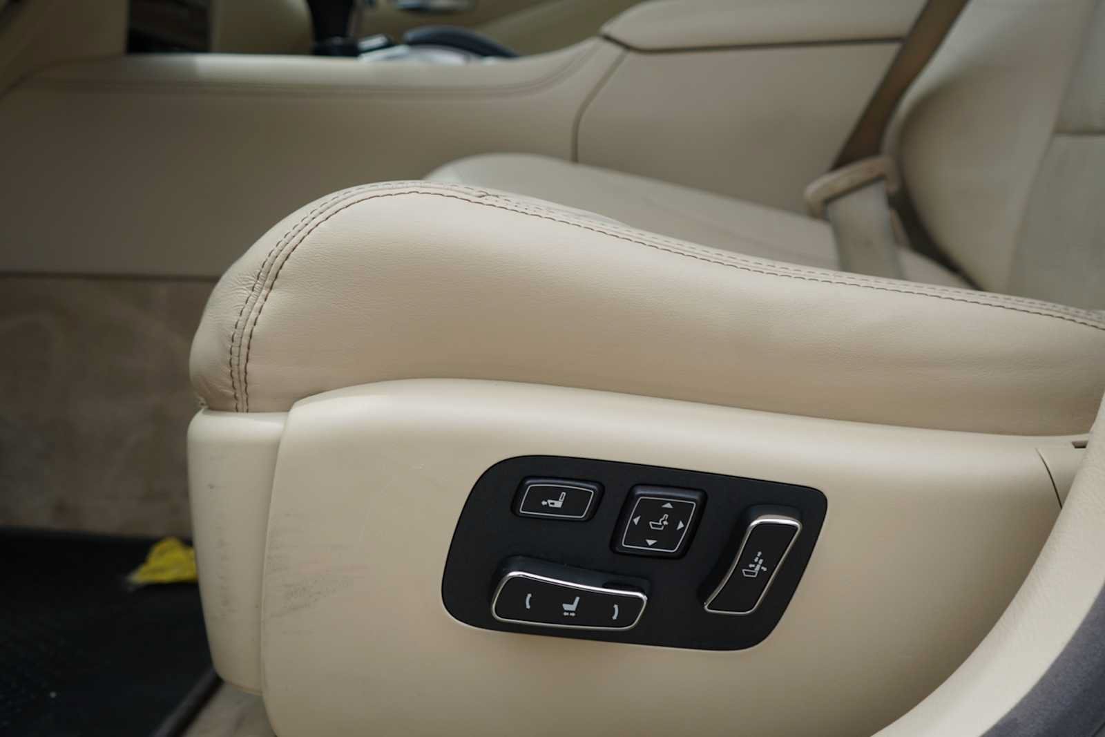 Used 2017 Lexus LS 460 w/ Comfort Package RWD image 18