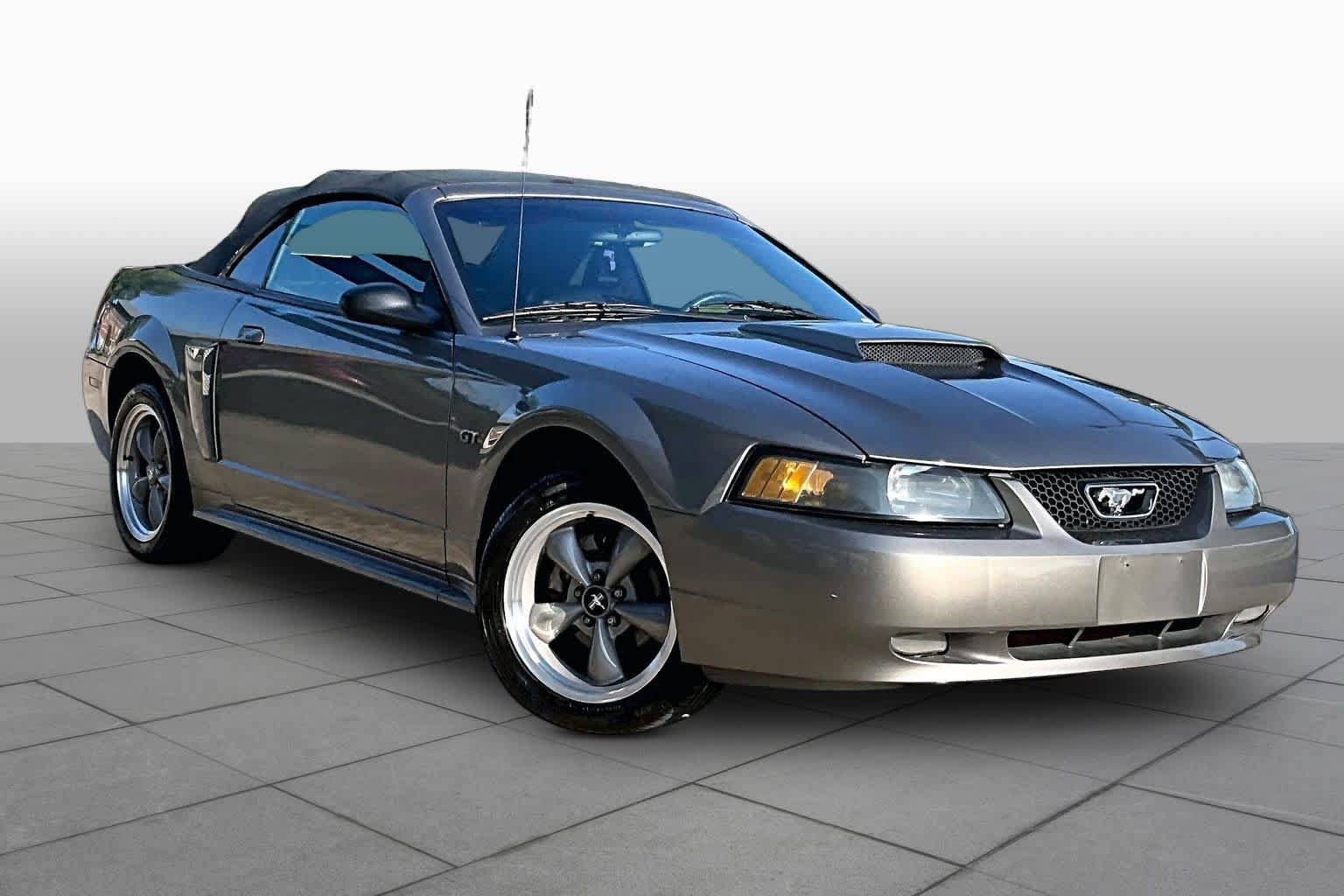 Used 2001 Ford Mustang GT RWD image 2