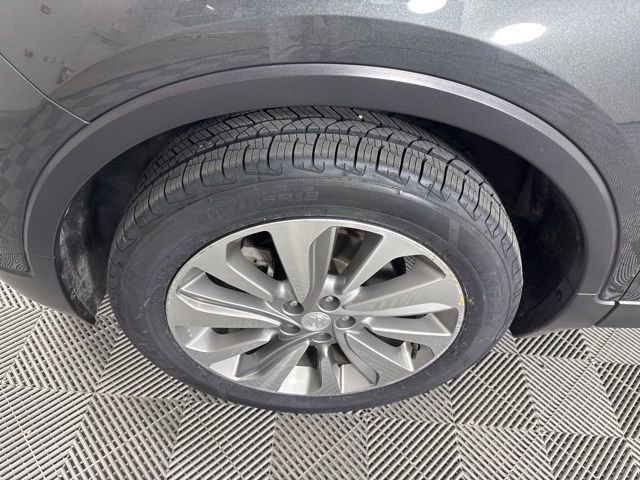 Used 2018 Buick Encore Preferred image 10