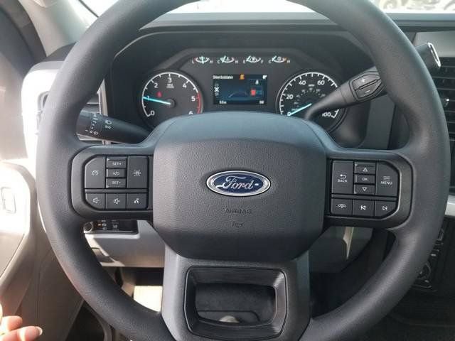 New 2026 Ford F550 4x4 Regular Cab Super Duty image 24