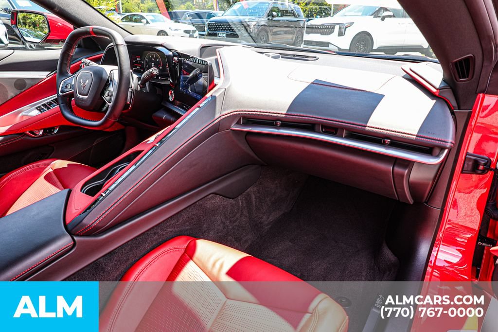 Used 2024 Chevrolet Corvette Stingray Preferred Conv w/ 2LT RWD image 24