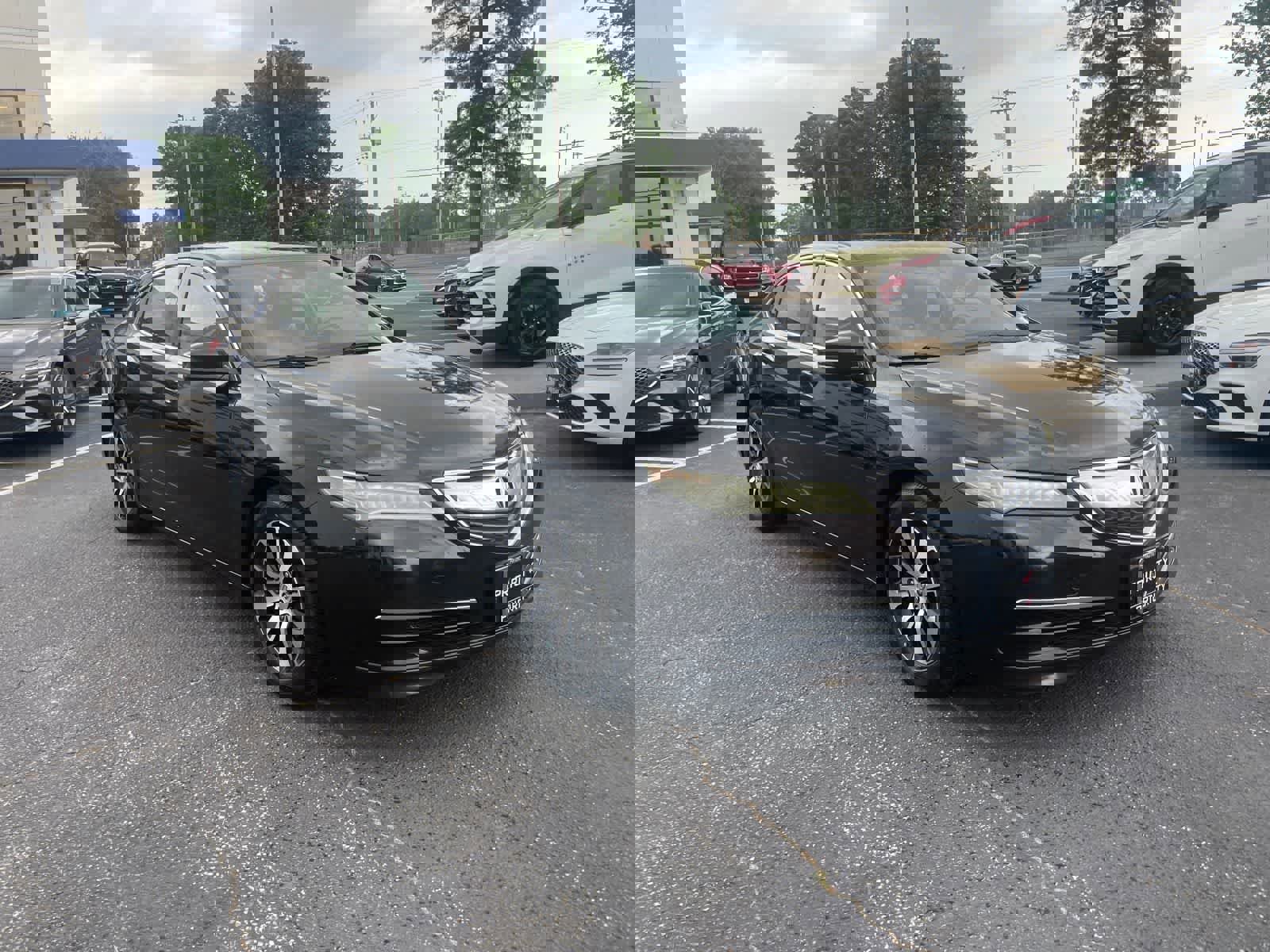 Used 2015 Acura TLX w/ Technology Package FWD image 7