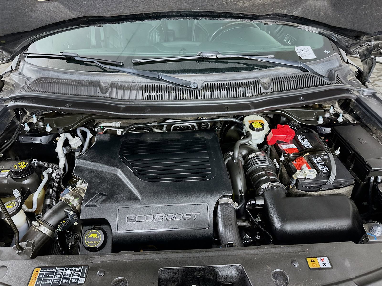 Used 2017 Ford Explorer Platinum image 34