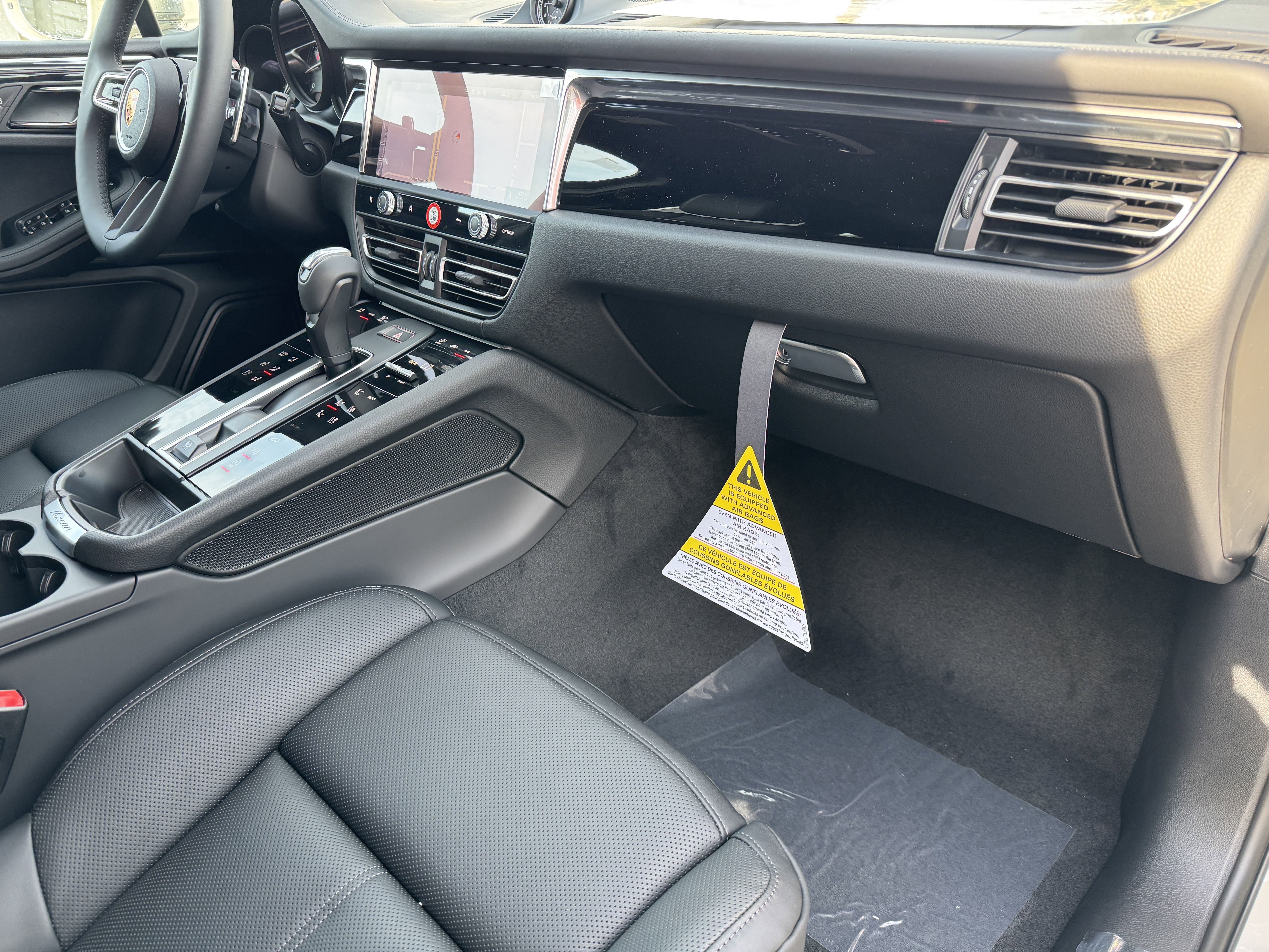 New 2025 Porsche Macan image 16