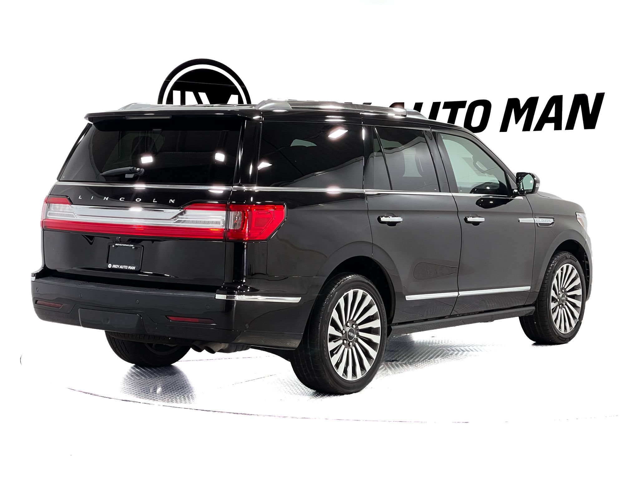Used 2019 Lincoln Navigator Reserve AWD/4WD image 4