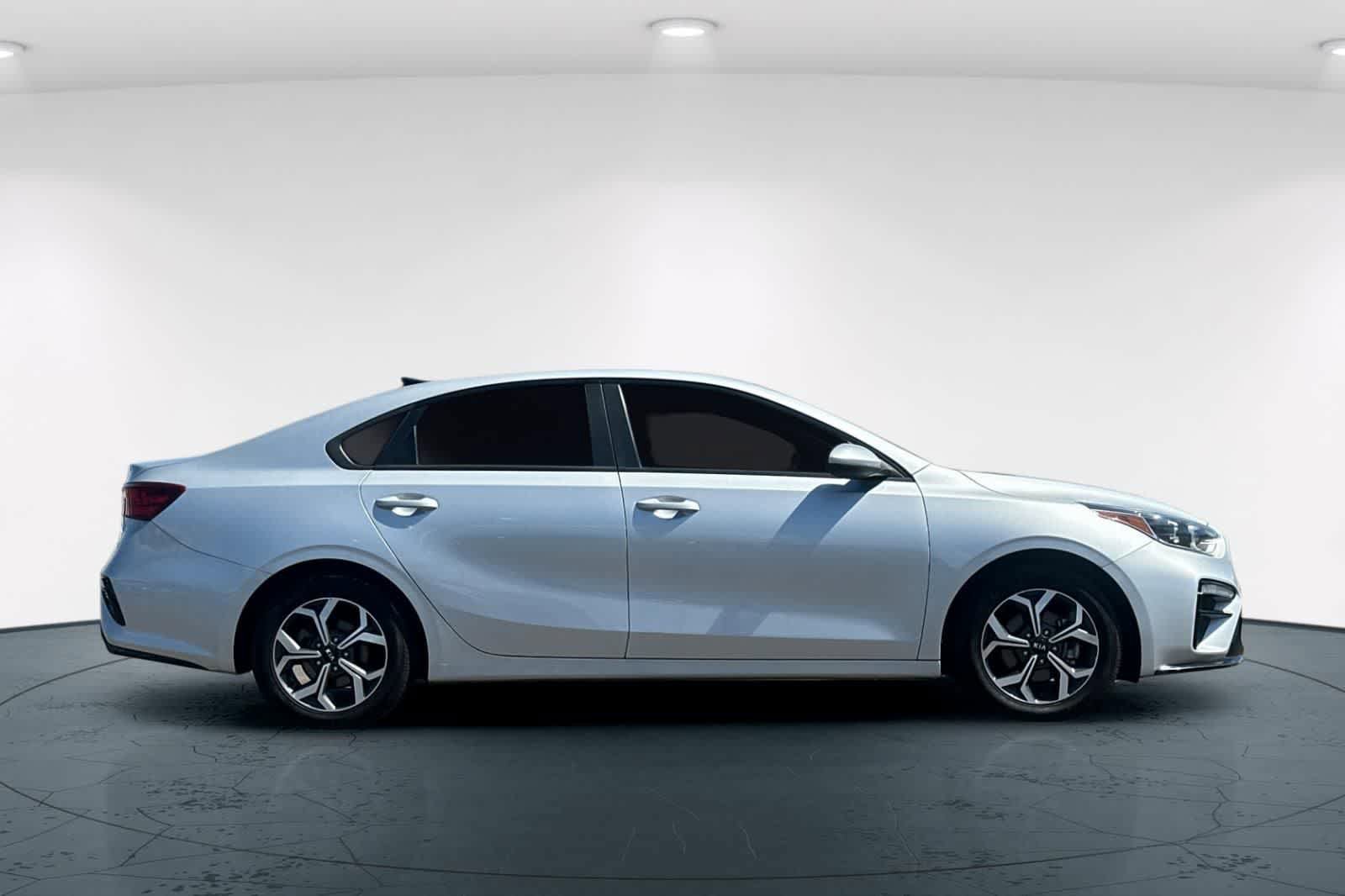 Used 2020 Kia Forte LXS FWD image 6