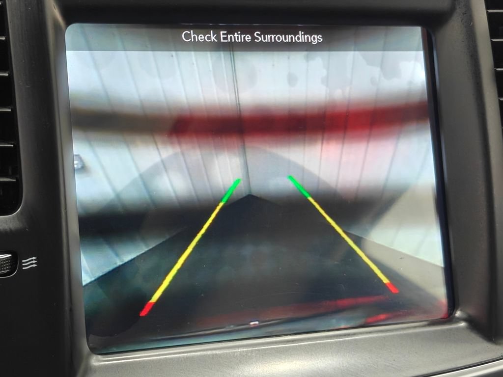Used 2017 Chrysler 300 Touring w/ Value Package RWD image 7