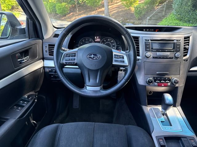 Used 2013 Subaru Outback 2.5i Premium AWD/4WD image 14