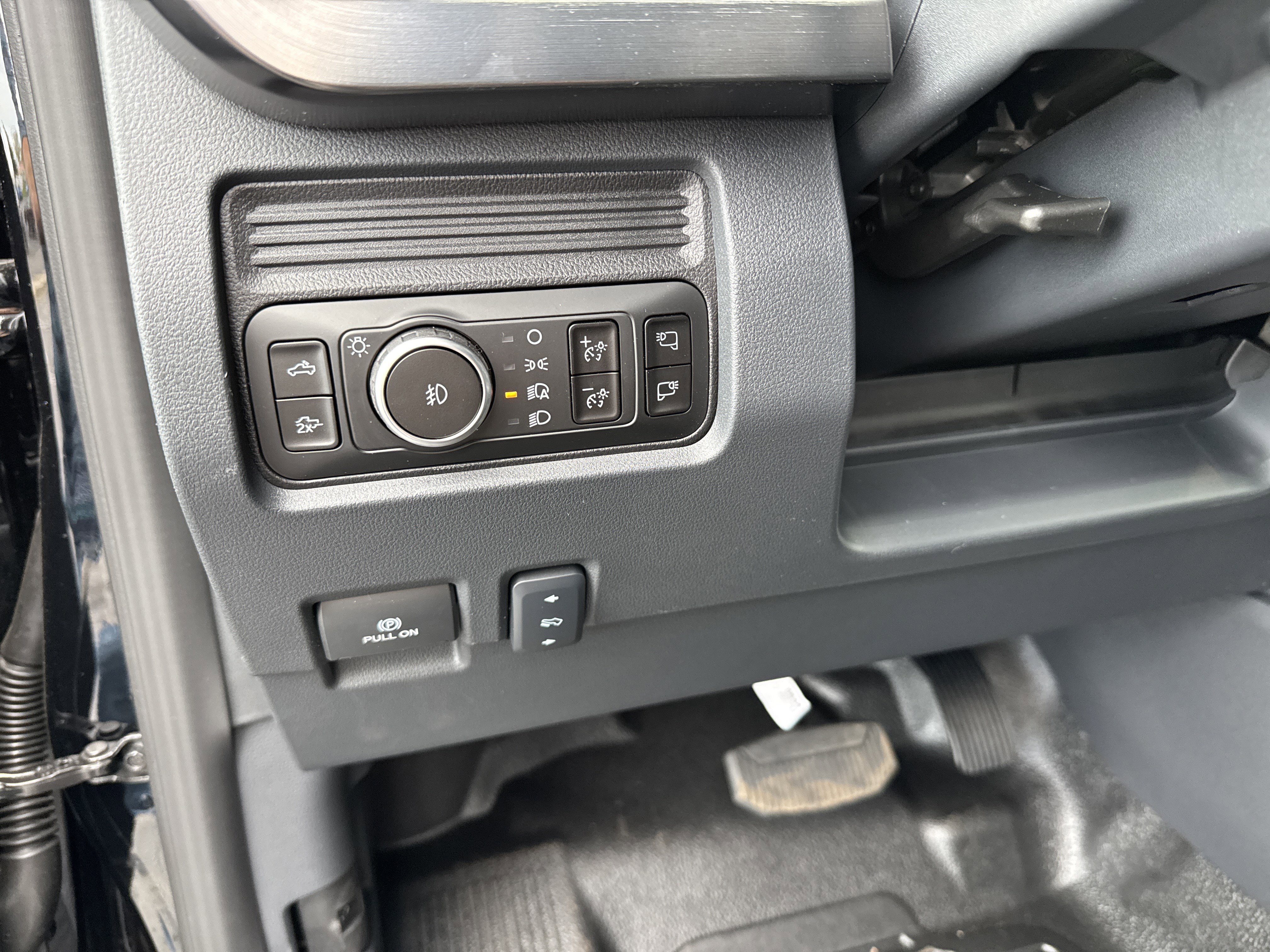 New 2026 Ford F350 Lariat w/ FX4 Off-Road Package image 30