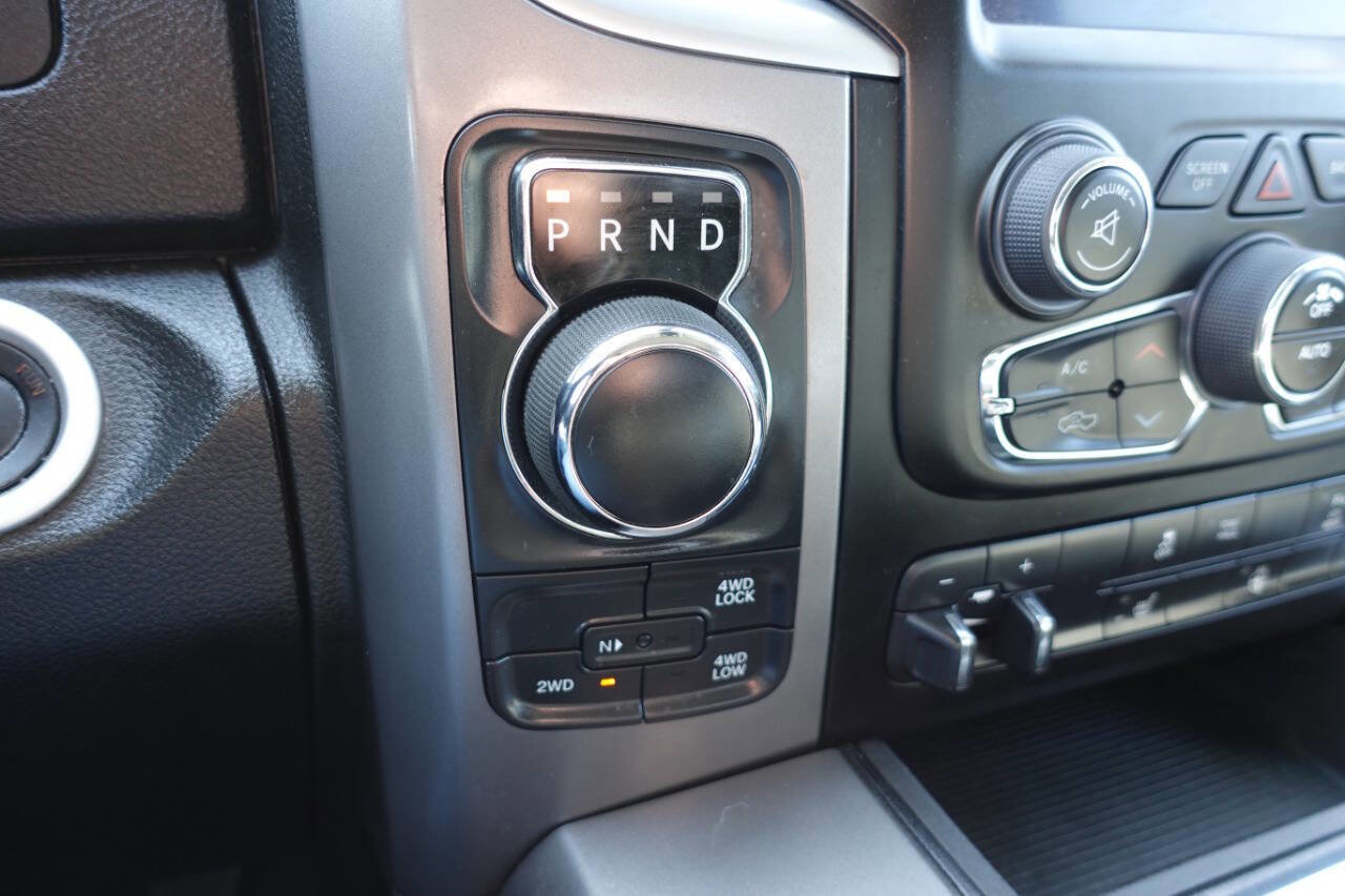 Used 2022 RAM 1500 Classic SLT w/ Electronics Convenience Group image 50