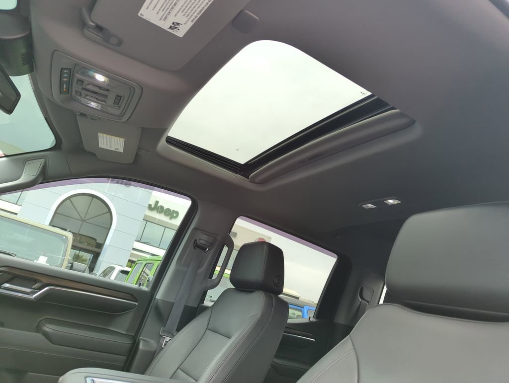 Used 2022 GMC Sierra 1500 SLT w/ SLT Premium Plus Package AWD/4WD image 27