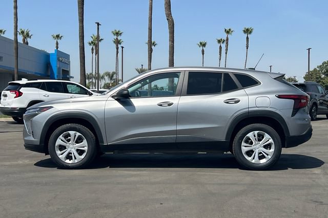 Used 2024 Chevrolet Trax LS FWD image 7