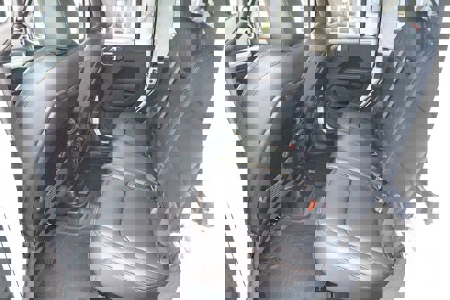 New 2025 Jeep Wrangler Unlimited Sahara image 27