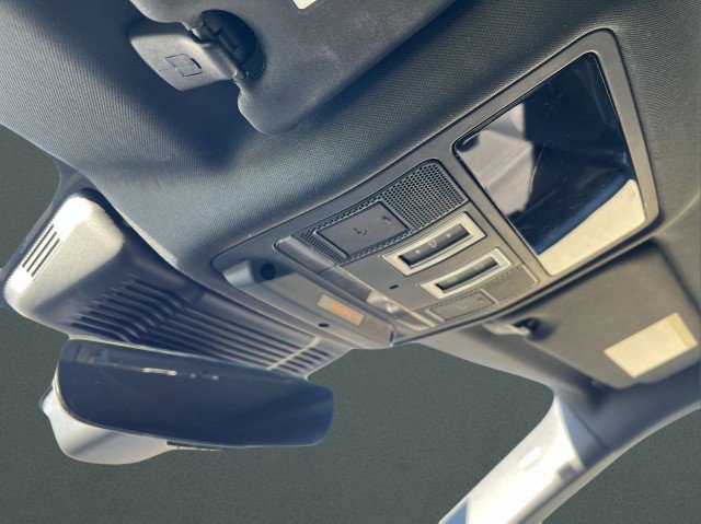 Used 2024 Land Rover Range Rover Evoque S image 27