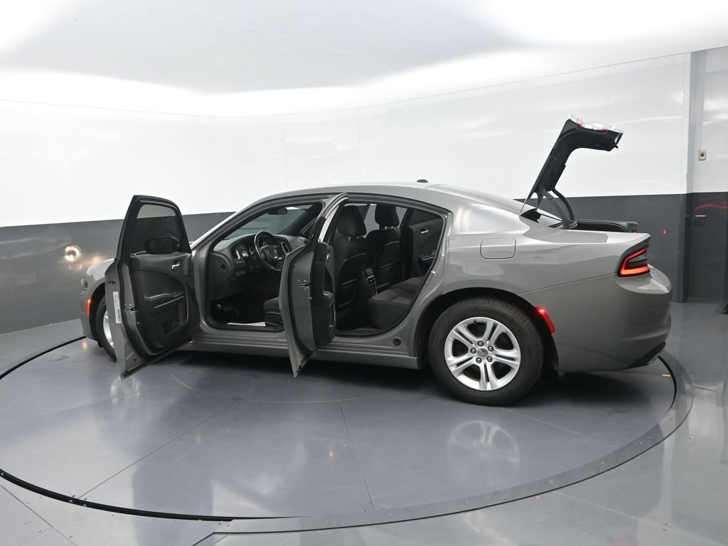 Used 2019 Dodge Charger SXT RWD image 35