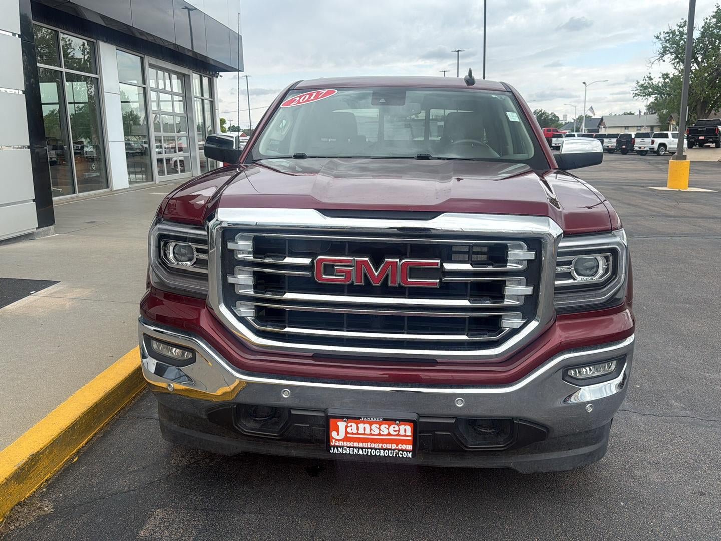 Used 2017 GMC Sierra 1500 SLT AWD/4WD image 8