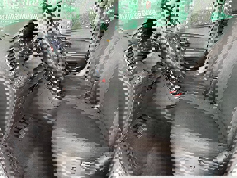 Used 2017 Chevrolet Trax LS image 17