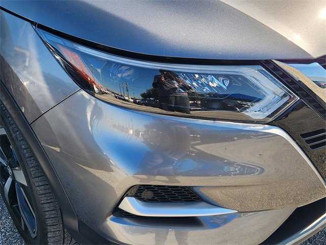 Used 2022 Nissan Rogue Sport SL w/ Premium Package image 6