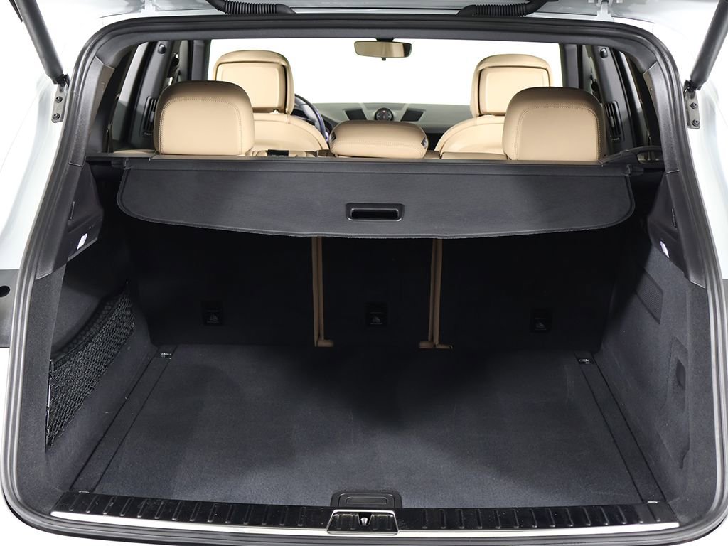 Used 2023 Porsche Cayenne AWD/4WD image 23