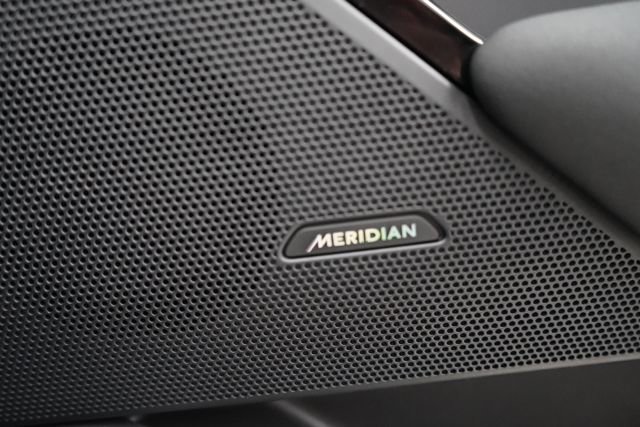 Used 2024 Land Rover Range Rover Velar Dynamic SE image 56