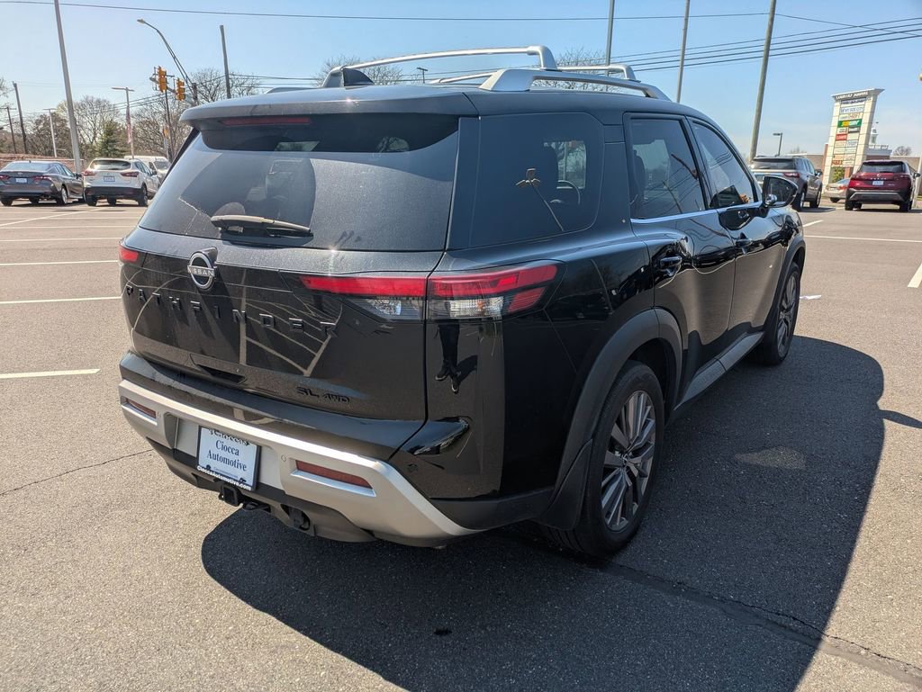 Used 2023 Nissan Pathfinder SL w/ SL Premium Package image 5