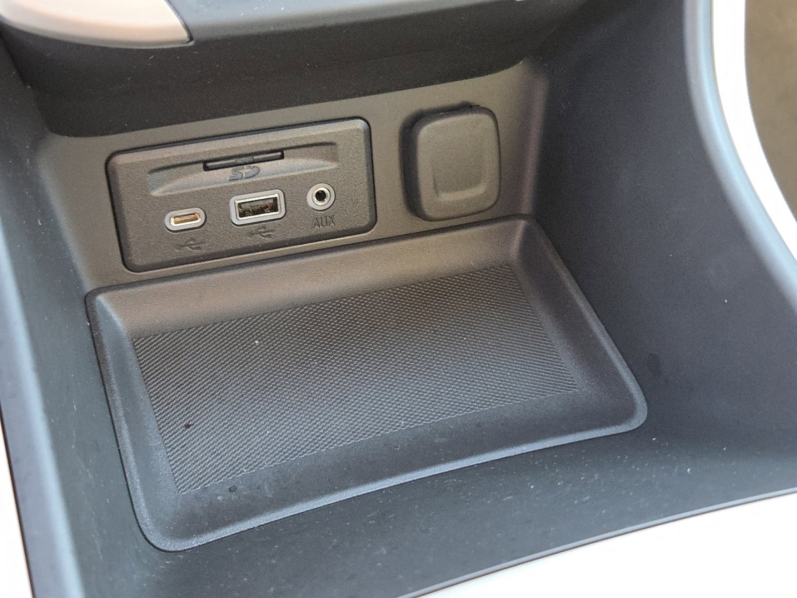 Used 2024 GMC Terrain Denali w/ Denali Premium Package image 37