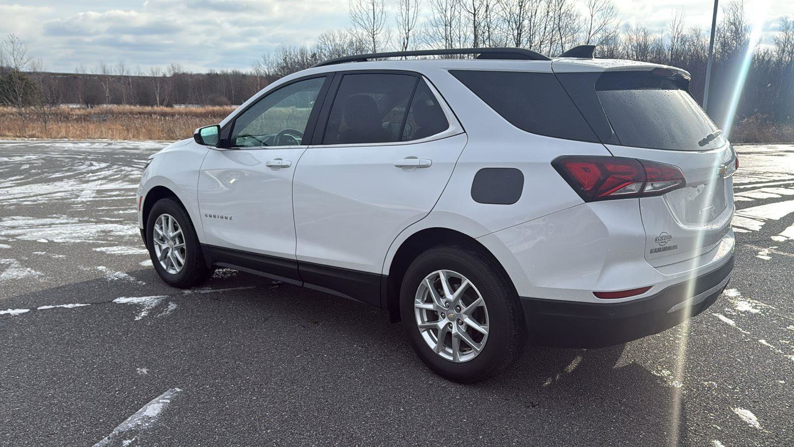 Used 2022 Chevrolet Equinox LT image 9