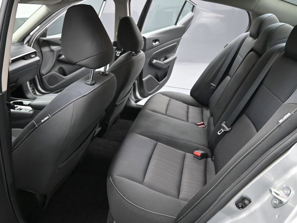 Used 2021 Nissan Altima 2.5 SV w/ SV Premium Package image 13