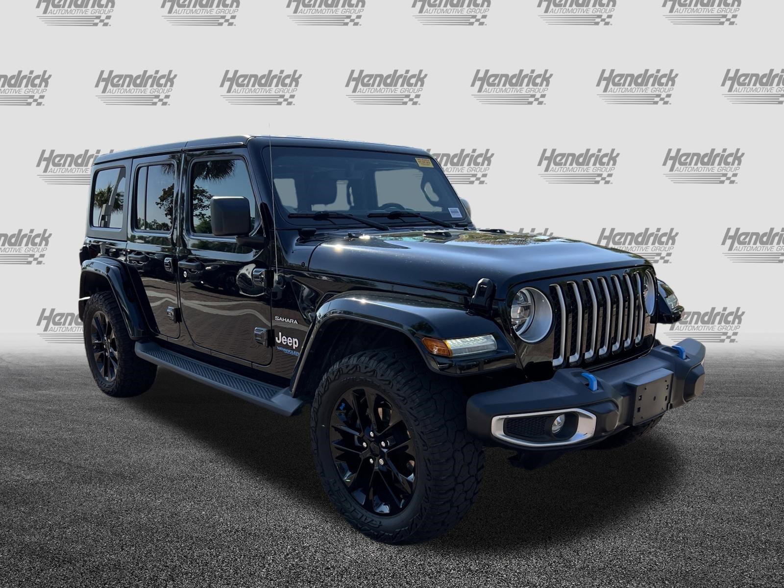 Used 2022 Jeep Wrangler Unlimited Sahara w/ Cold Weather Group image 2