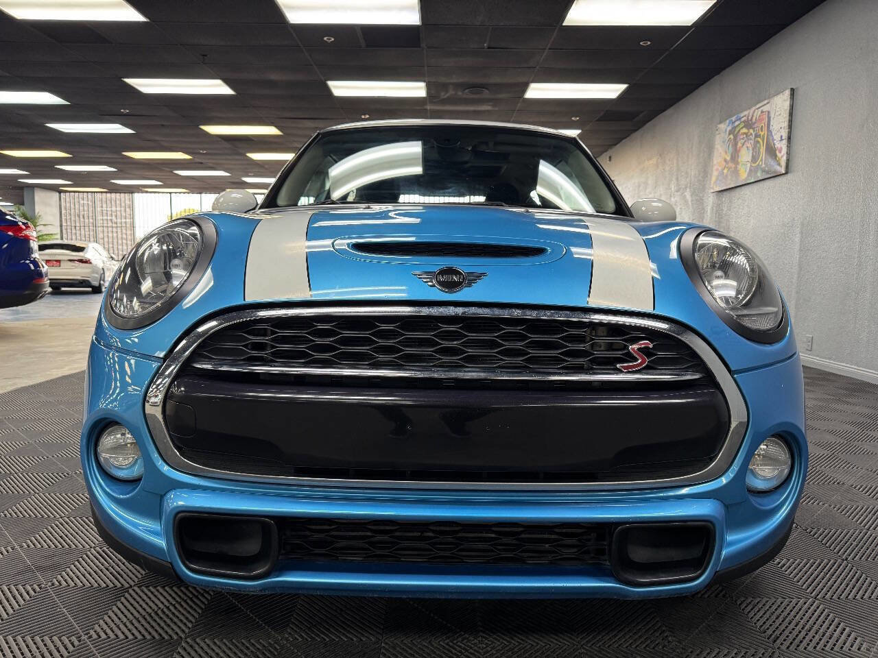 Used 2019 MINI Cooper S w/ Signature Upholstery Package image 3