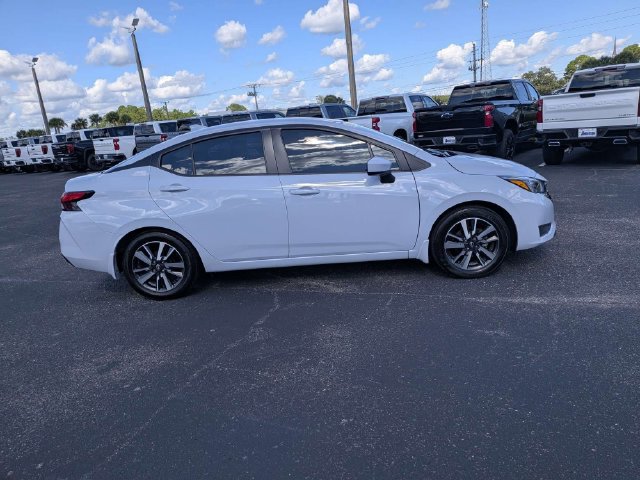 Used 2025 Nissan Versa SV w/ Trunk Package FWD image 2