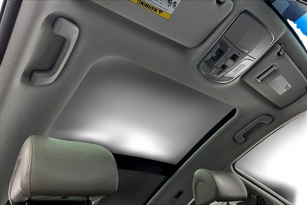 Used 2017 Hyundai Sonata Limited w/ Ultimate Package 02 image 22