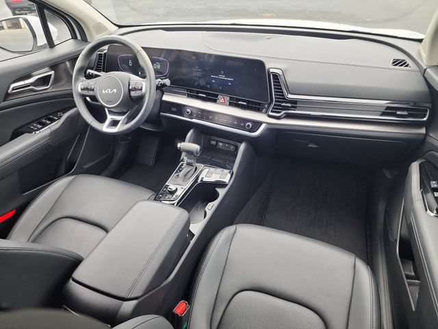 Used 2025 Kia Sportage EX FWD image 13