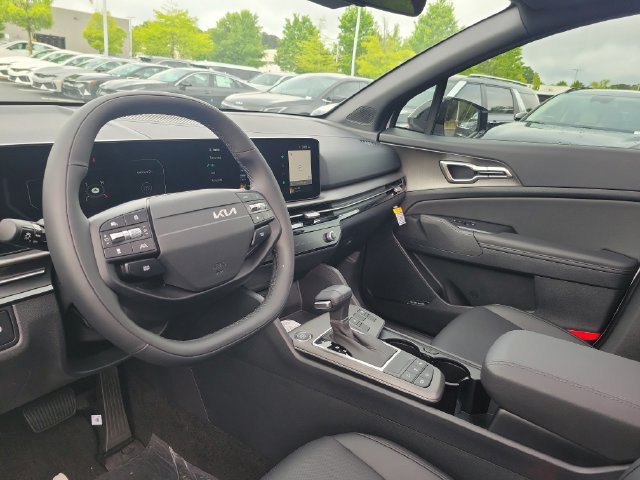 New 2026 Kia Sportage X-Line w/ X-Line Technology Package AWD/4WD image 13