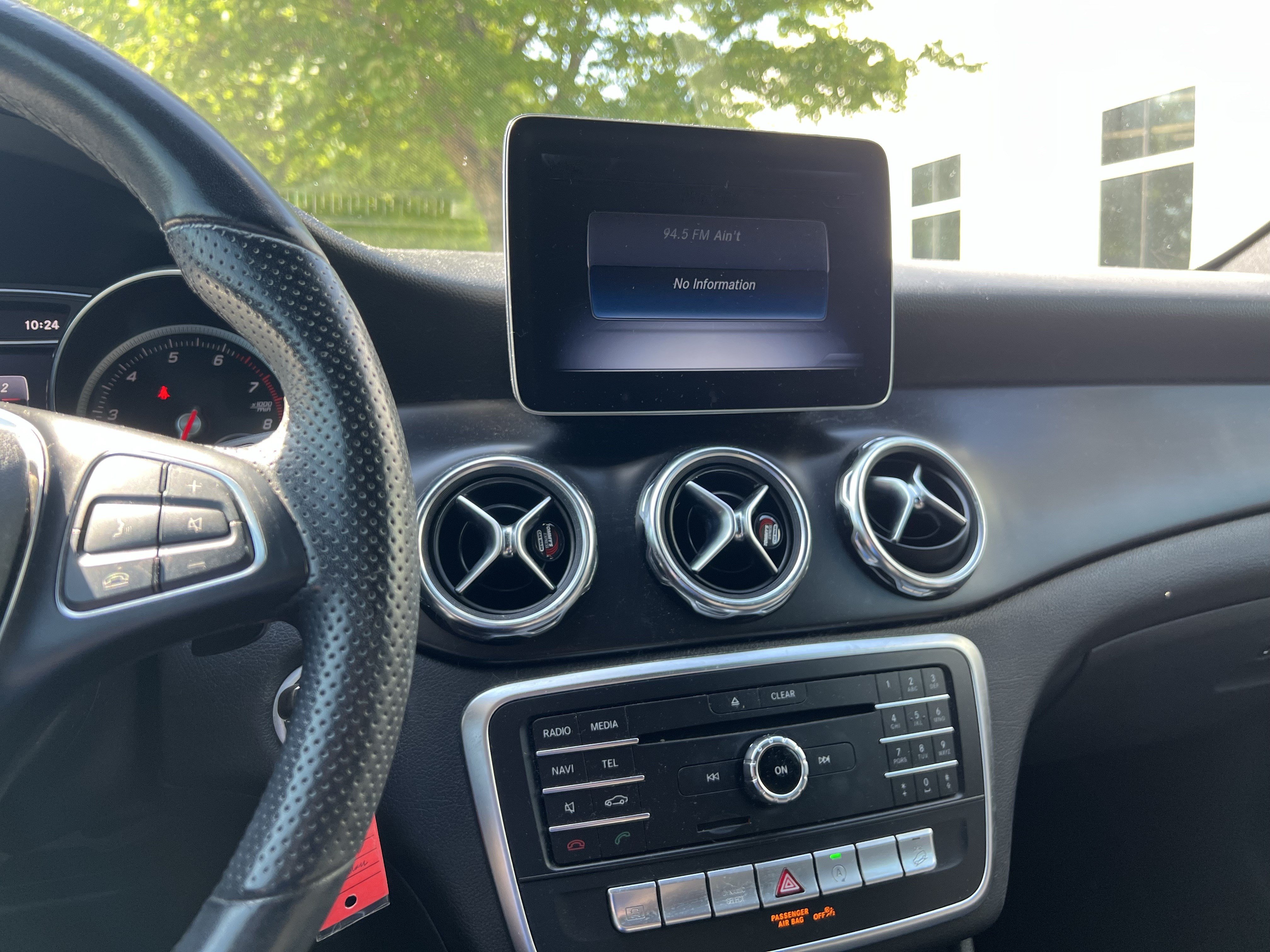 Used 2019 Mercedes-Benz GLA 250 4MATIC image 32