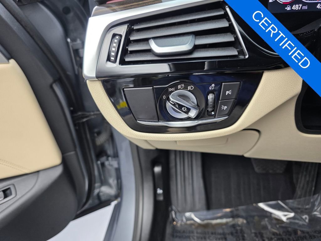 Used 2023 BMW 530i w/ Premium Package image 26