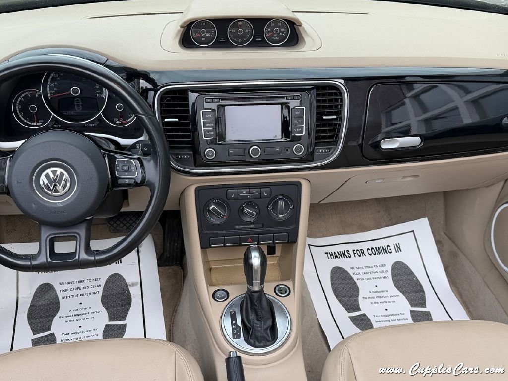 Used 2014 Volkswagen Beetle TDI image 19