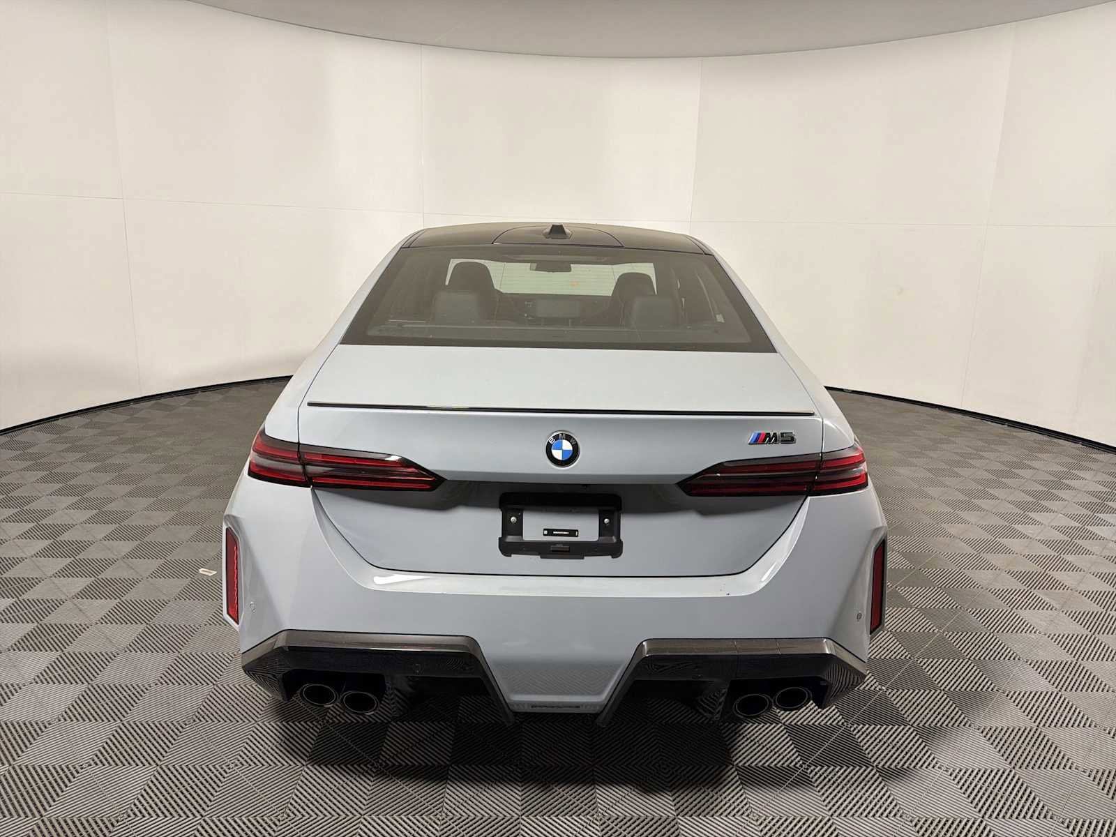 New 2026 BMW M5 w/ Executive Package AWD/4WD image 2