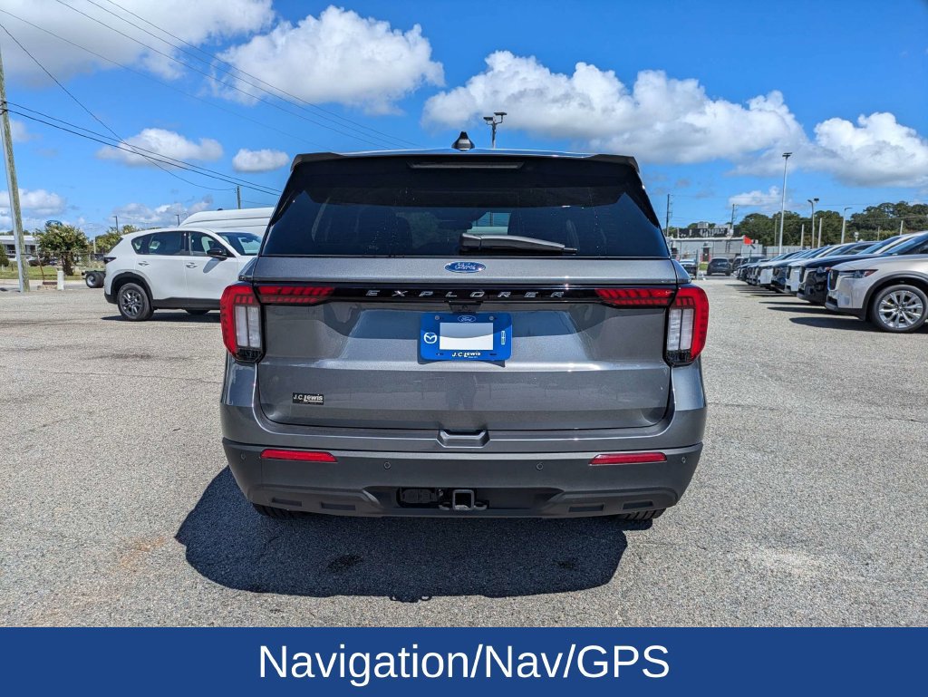 Certified 2026 Ford Explorer Active RWD image 5