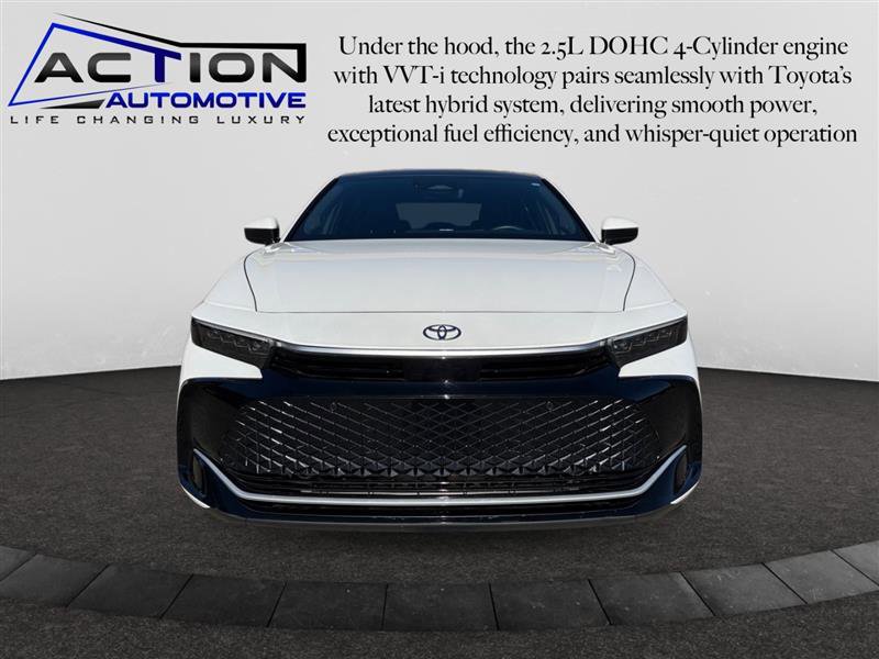 Used 2023 Toyota Crown image 3