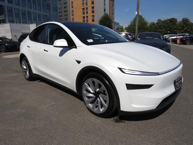 Used 2026 Tesla Model Y Long Range RWD image 5