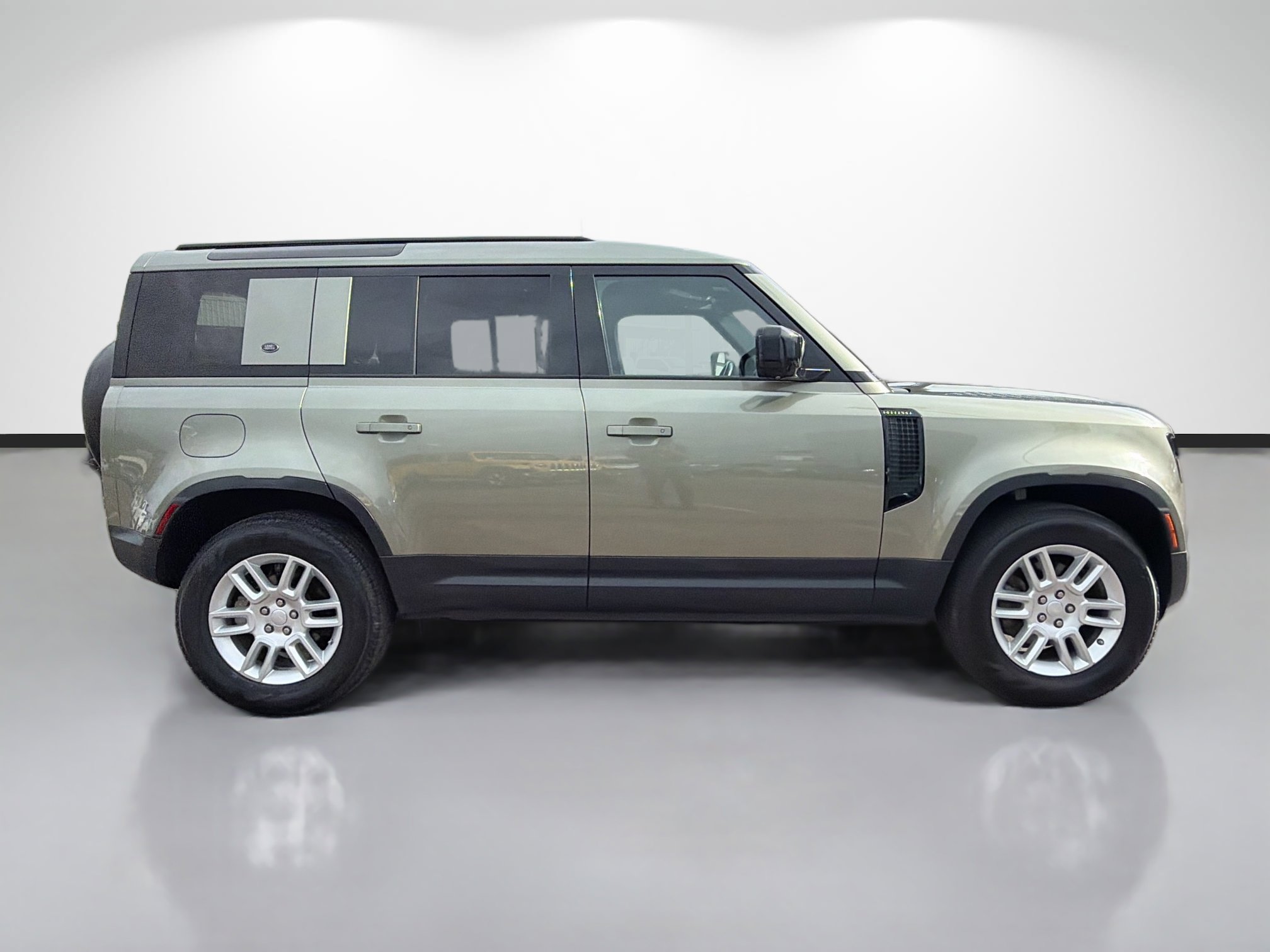 Used 2021 Land Rover Defender 110 S image 6