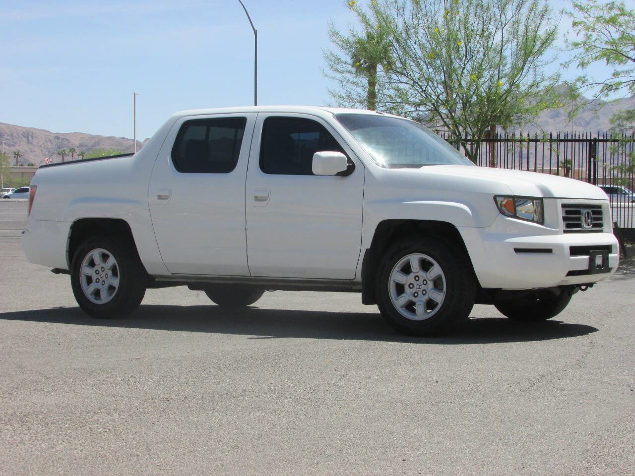 Used 2007 Honda Ridgeline RTL image 2