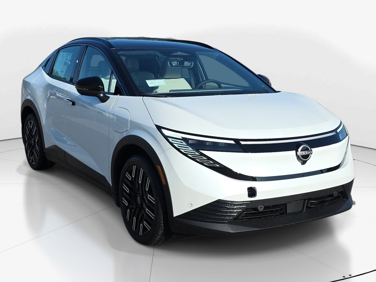 New 2026 Nissan Leaf Platinum+ w/ Illuminated Package FWD image 3