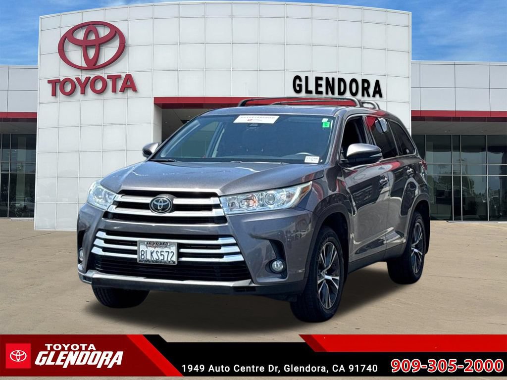Certified 2019 Toyota Highlander Plus w/ Carpet Mat Package (TMS) AWD/4WD image 4
