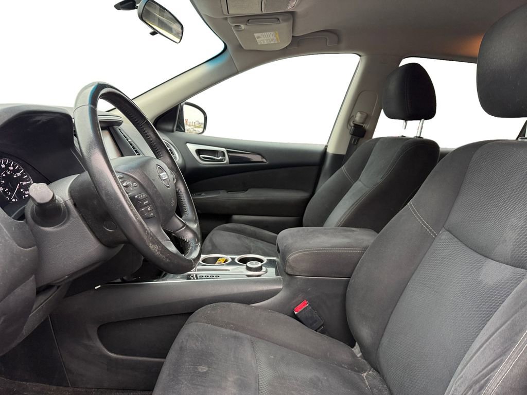 Used 2014 Nissan Pathfinder SV image 9